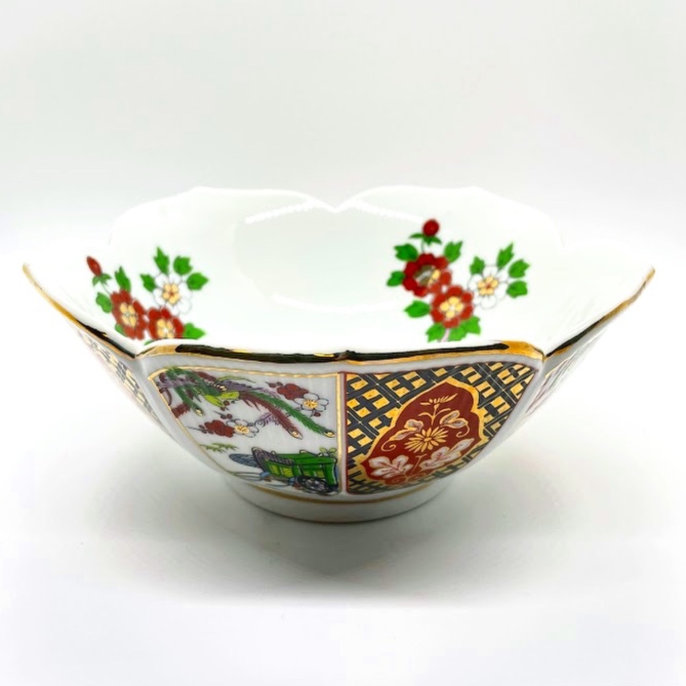 Vintage Imari Japan Porcelain Lotus Scallop Bowl Gold Trim Lotus 7" Textured